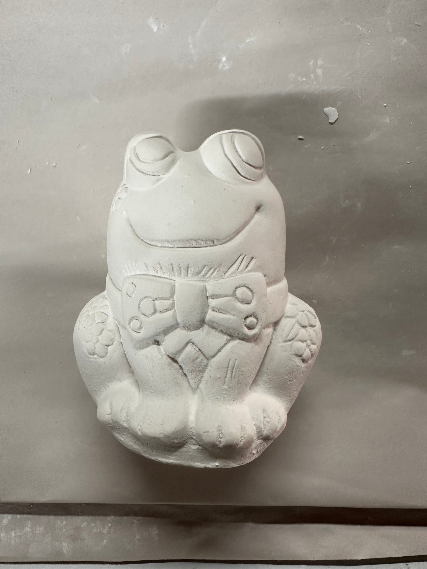 Frog bowtie